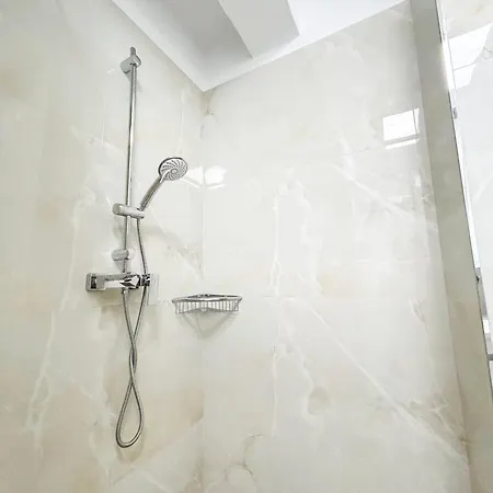 Apartment Vacation 851 Golem (Tirana)